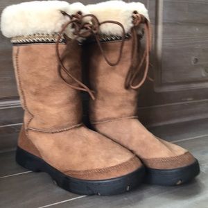 Mid High Ugg